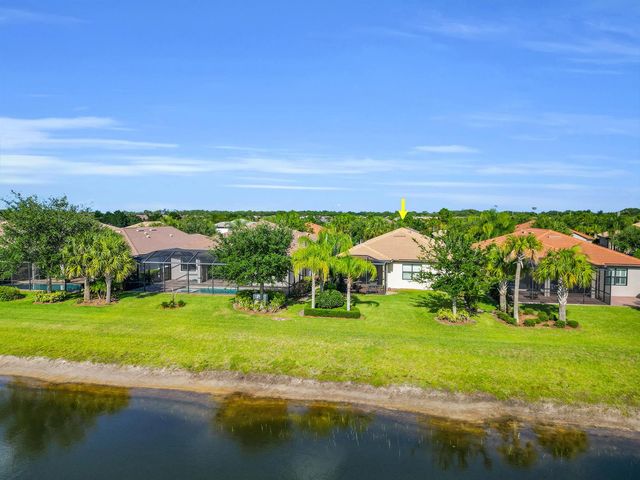 5040 Pendelton Square, Vero Beach, FL 32967