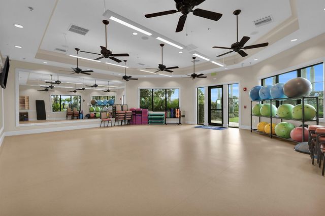 5040 Pendelton Square, Vero Beach, FL 32967
