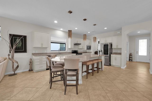 5040 Pendelton Square, Vero Beach, FL 32967