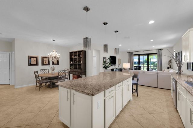 5040 Pendelton Square, Vero Beach, FL 32967