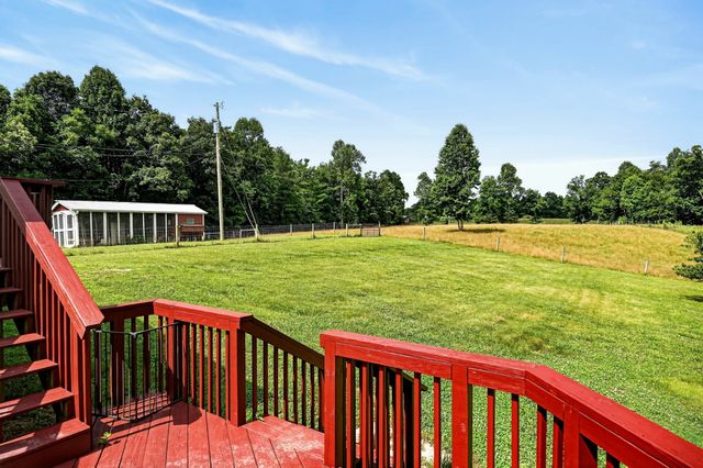 295 Narrow Way, Crossville, TN 38572