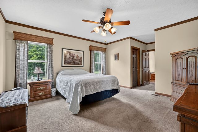 295 Narrow Way, Crossville, TN 38572