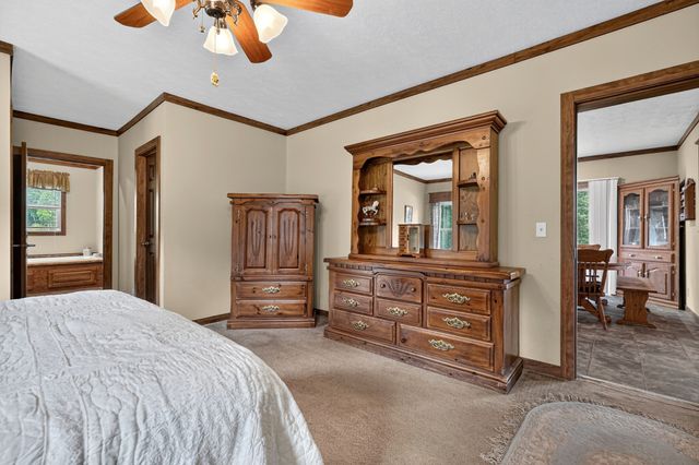 295 Narrow Way, Crossville, TN 38572