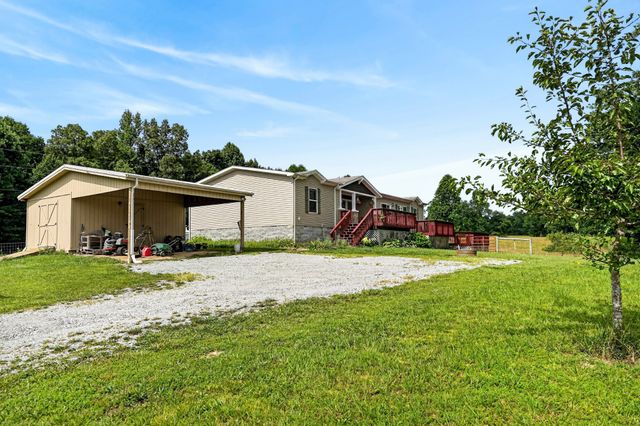 295 Narrow Way, Crossville, TN 38572