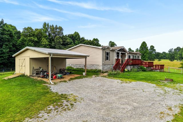 295 Narrow Way, Crossville, TN 38572