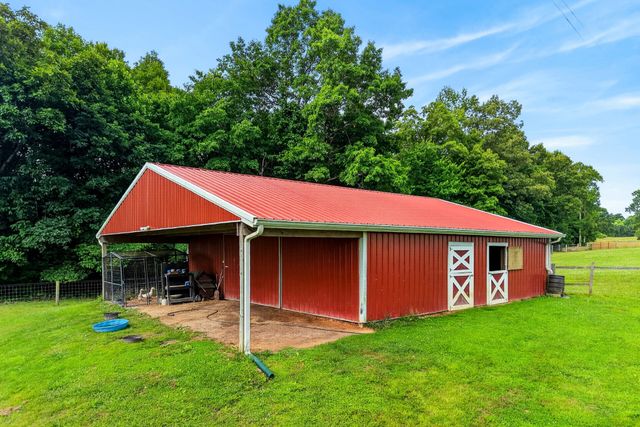 295 Narrow Way, Crossville, TN 38572