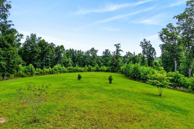 295 Narrow Way, Crossville, TN 38572