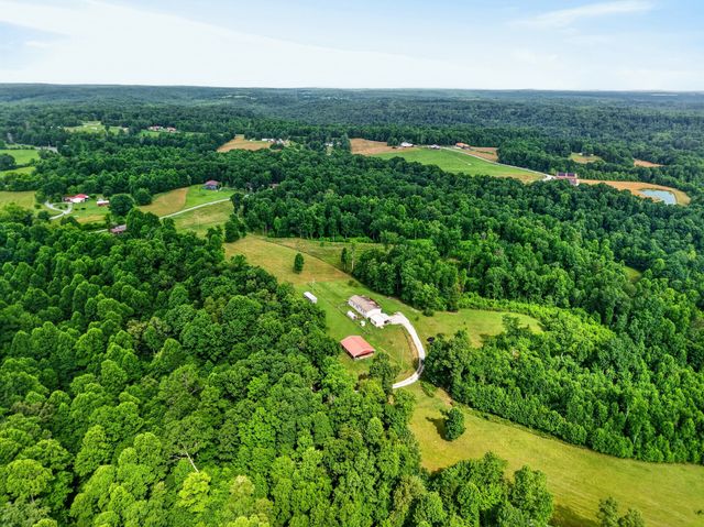 295 Narrow Way, Crossville, TN 38572