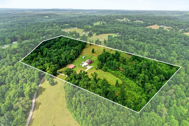 295 Narrow Way, Crossville, TN 38572