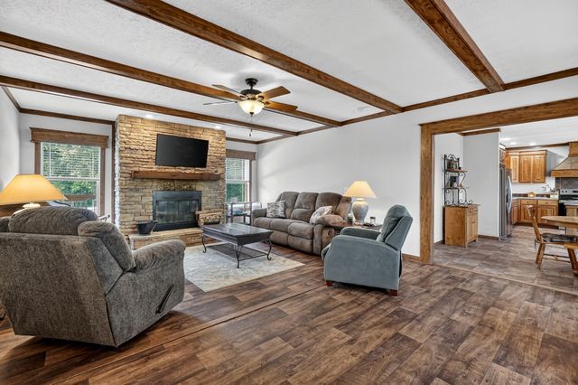 295 Narrow Way, Crossville, TN 38572