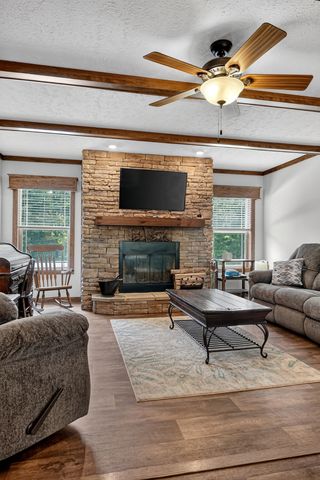295 Narrow Way, Crossville, TN 38572