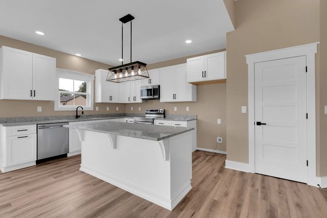 84 Meadowood Ln, Winchester, TN 37398