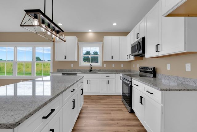 84 Meadowood Ln, Winchester, TN 37398