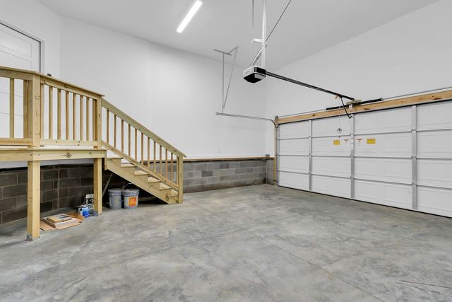 84 Meadowood Ln, Winchester, TN 37398