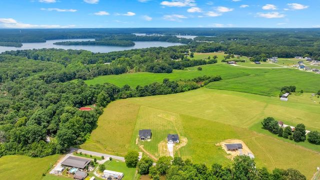 84 Meadowood Ln, Winchester, TN 37398