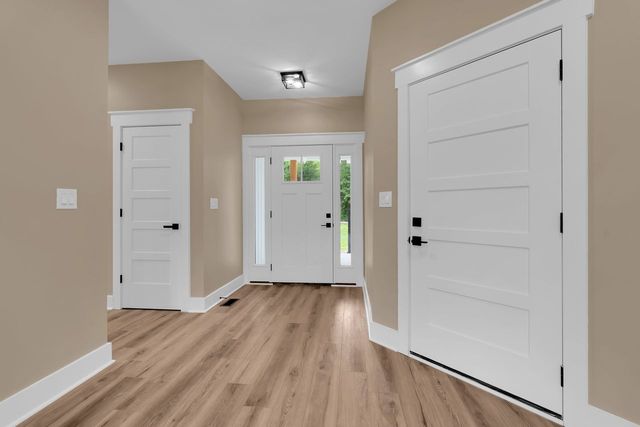84 Meadowood Ln, Winchester, TN 37398