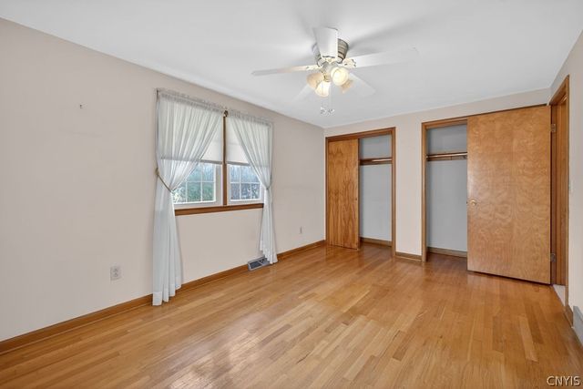 6 Lorraine Crescent, Clay, NY 13090