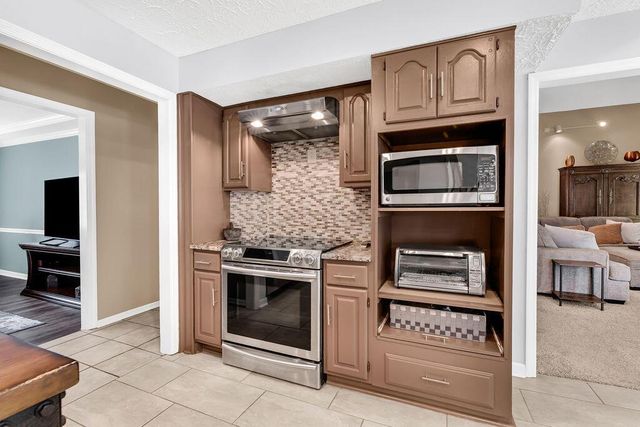 7288 Lee Road, Westerville, OH 43081