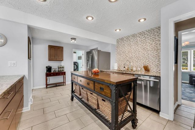 7288 Lee Road, Westerville, OH 43081