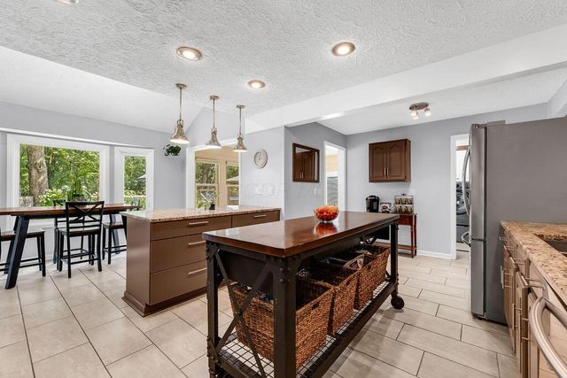 7288 Lee Road, Westerville, OH 43081