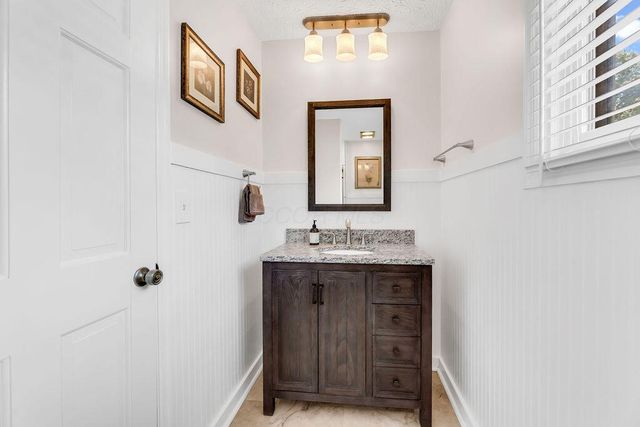7288 Lee Road, Westerville, OH 43081