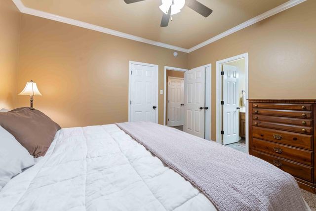 60 Highland Rd, Tumbling Shoals, AR 72581