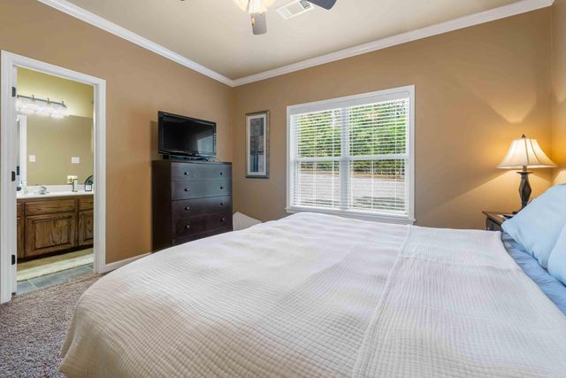 60 Highland Rd, Tumbling Shoals, AR 72581