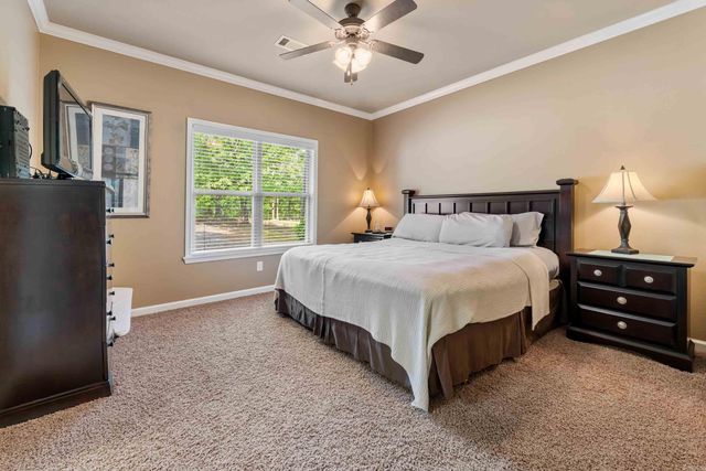 60 Highland Rd, Tumbling Shoals, AR 72581