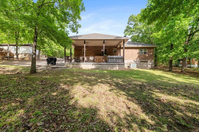 60 Highland Rd, Tumbling Shoals, AR 72581