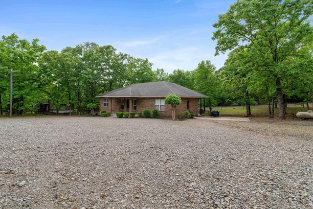 60 Highland Rd, Tumbling Shoals, AR 72581