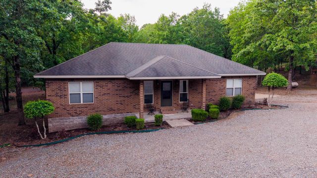 60 Highland Rd, Tumbling Shoals, AR 72581