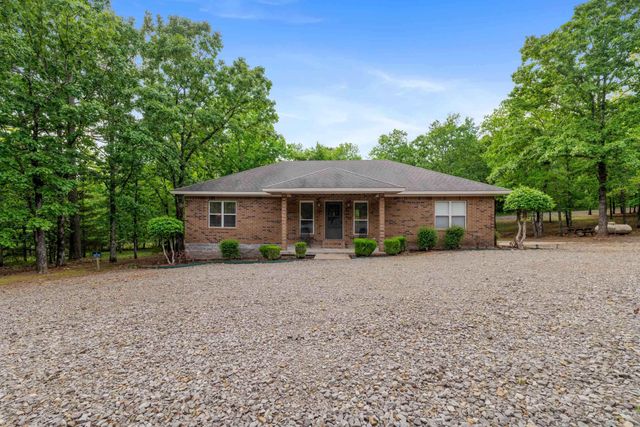 60 Highland Rd, Tumbling Shoals, AR 72581