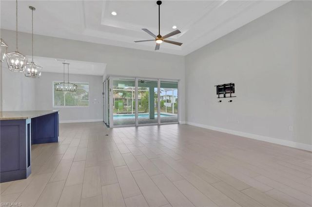 3818 SW 17th AVE, Cape Coral, FL 33914