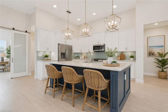 3818 SW 17th AVE, Cape Coral, FL 33914