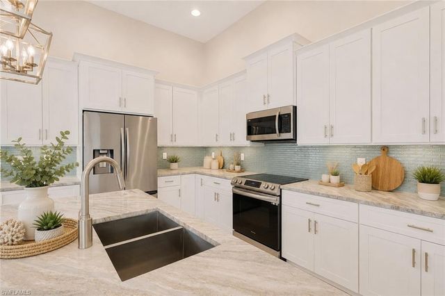 3818 SW 17th AVE, Cape Coral, FL 33914
