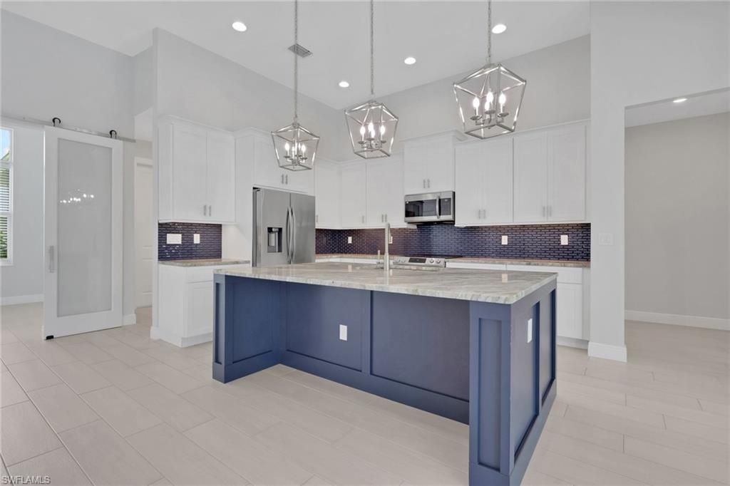 Image 22 of property listing at 3818 SW 17th AVE, Cape Coral, FL 33914