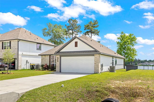 383 Shoreview Drive, Conroe, TX 77303
