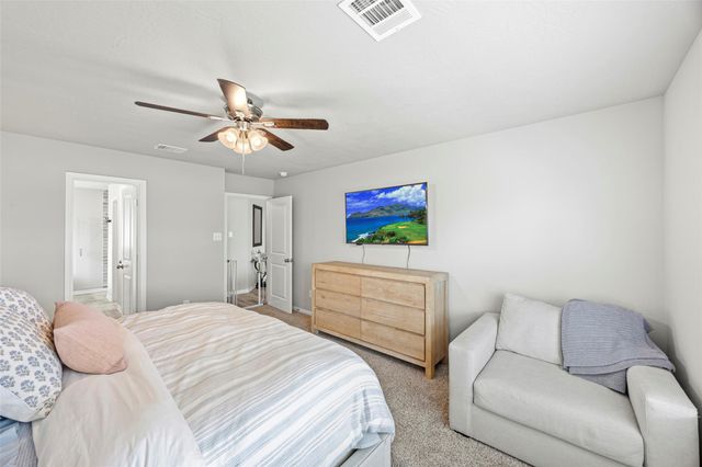 383 Shoreview Drive, Conroe, TX 77303