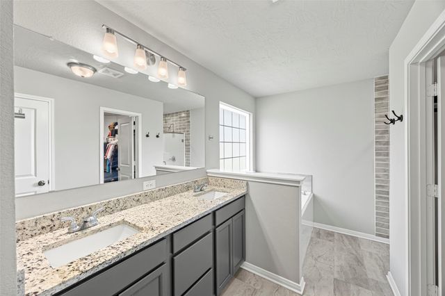 383 Shoreview Drive, Conroe, TX 77303
