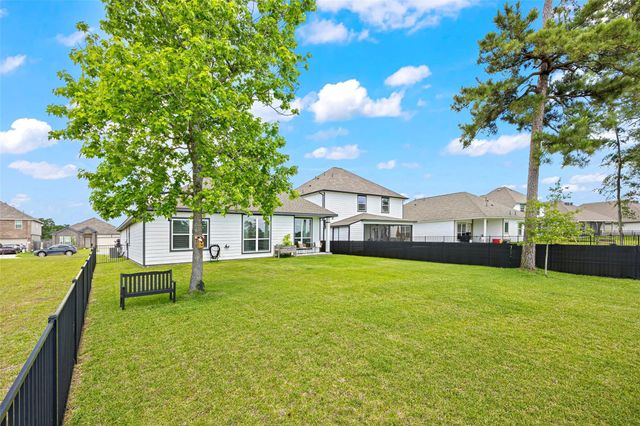 383 Shoreview Drive, Conroe, TX 77303