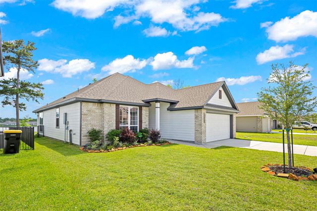 383 Shoreview Drive, Conroe, TX 77303
