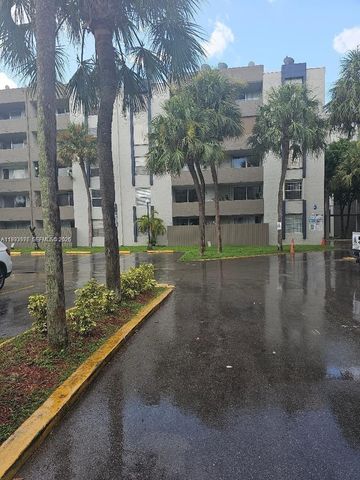 10000 NW 80th Court 2415, Hialeah Gardens, FL 33016