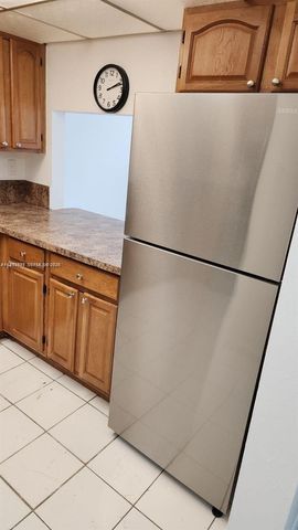 10000 NW 80th Court 2415, Hialeah Gardens, FL 33016