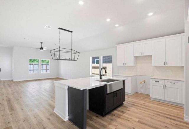410 Zeus Mountains Drive, Crosby, TX 77532