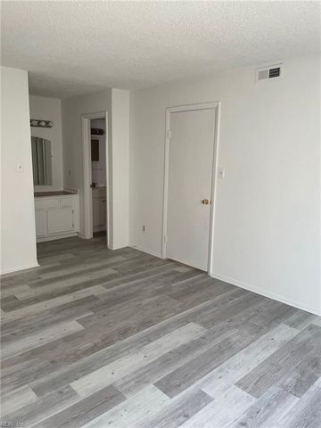 5716 Summit ARCH, Virginia Beach, VA 23462