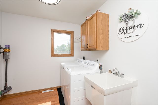 2650 Somerset Drive, Ames, IA 50010