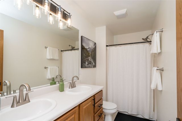 2650 Somerset Drive, Ames, IA 50010