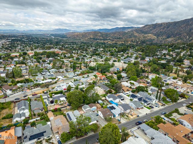 10611 Redmont Avenue, Tujunga, CA 91042