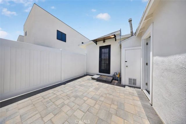 11840 Arminta Street, North Hollywood, CA 91605