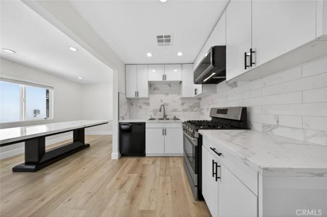 11840 Arminta Street, North Hollywood, CA 91605